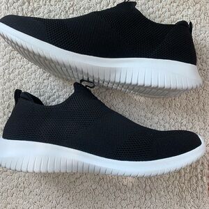 Skechers Air-cooled Memory Foam, U.S. 9 Medium